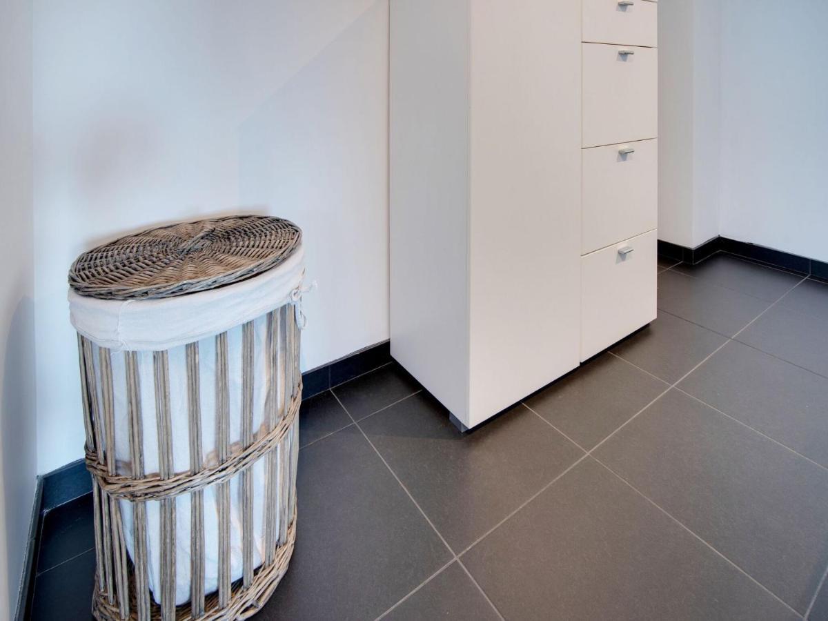 Modern Holiday Home In De Haan With Garden Екстер'єр фото