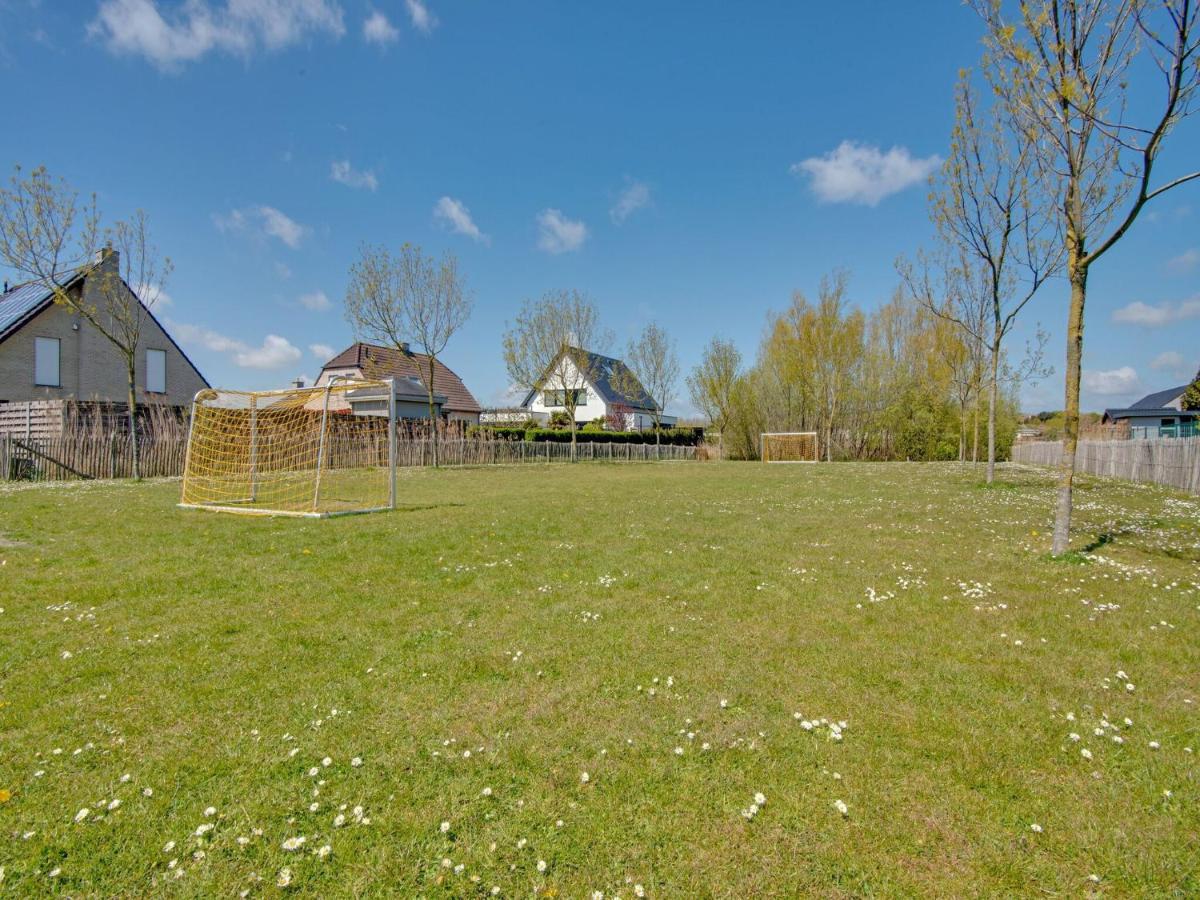 Modern Holiday Home In De Haan With Garden Екстер'єр фото