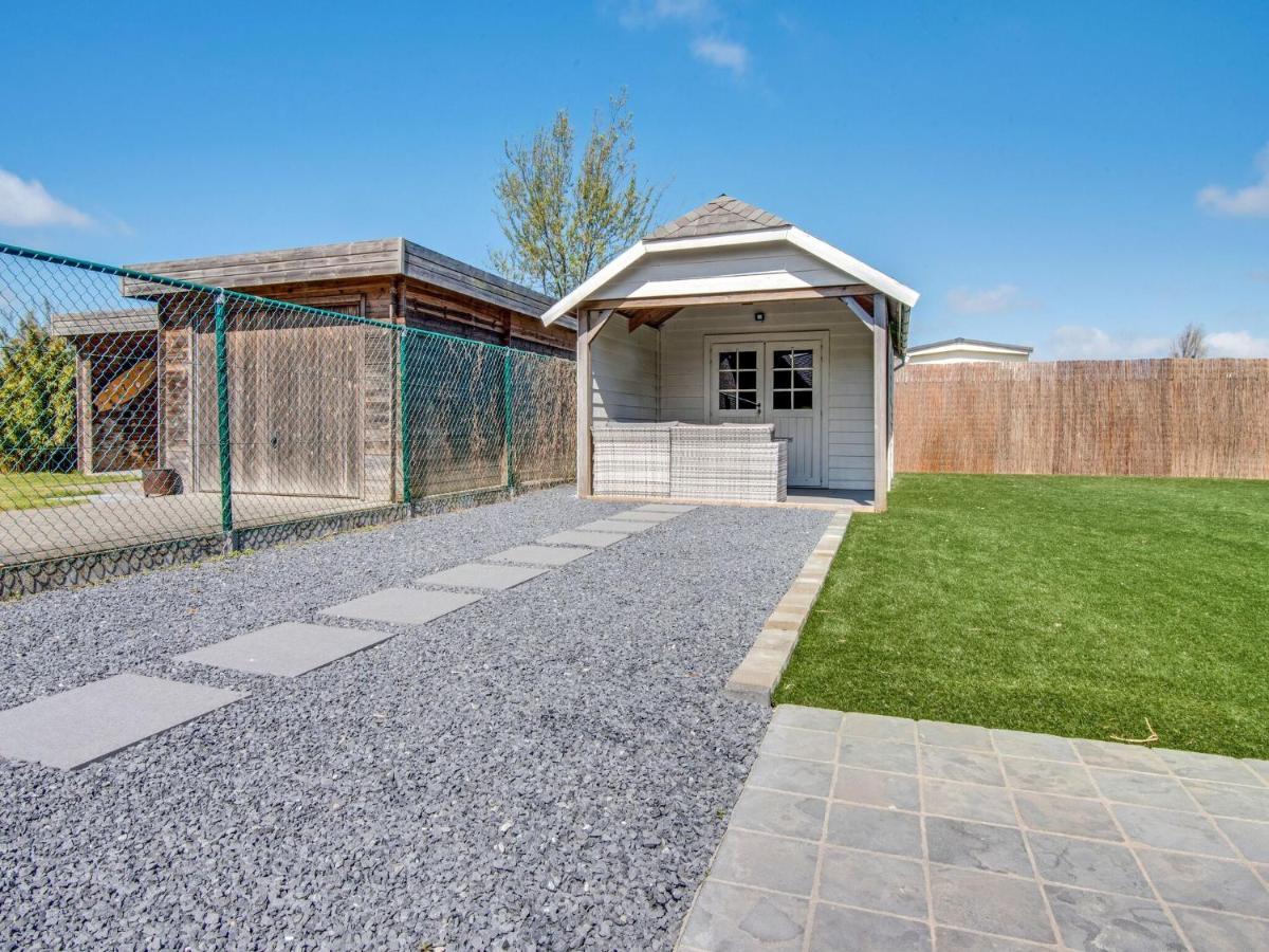 Modern Holiday Home In De Haan With Garden Екстер'єр фото