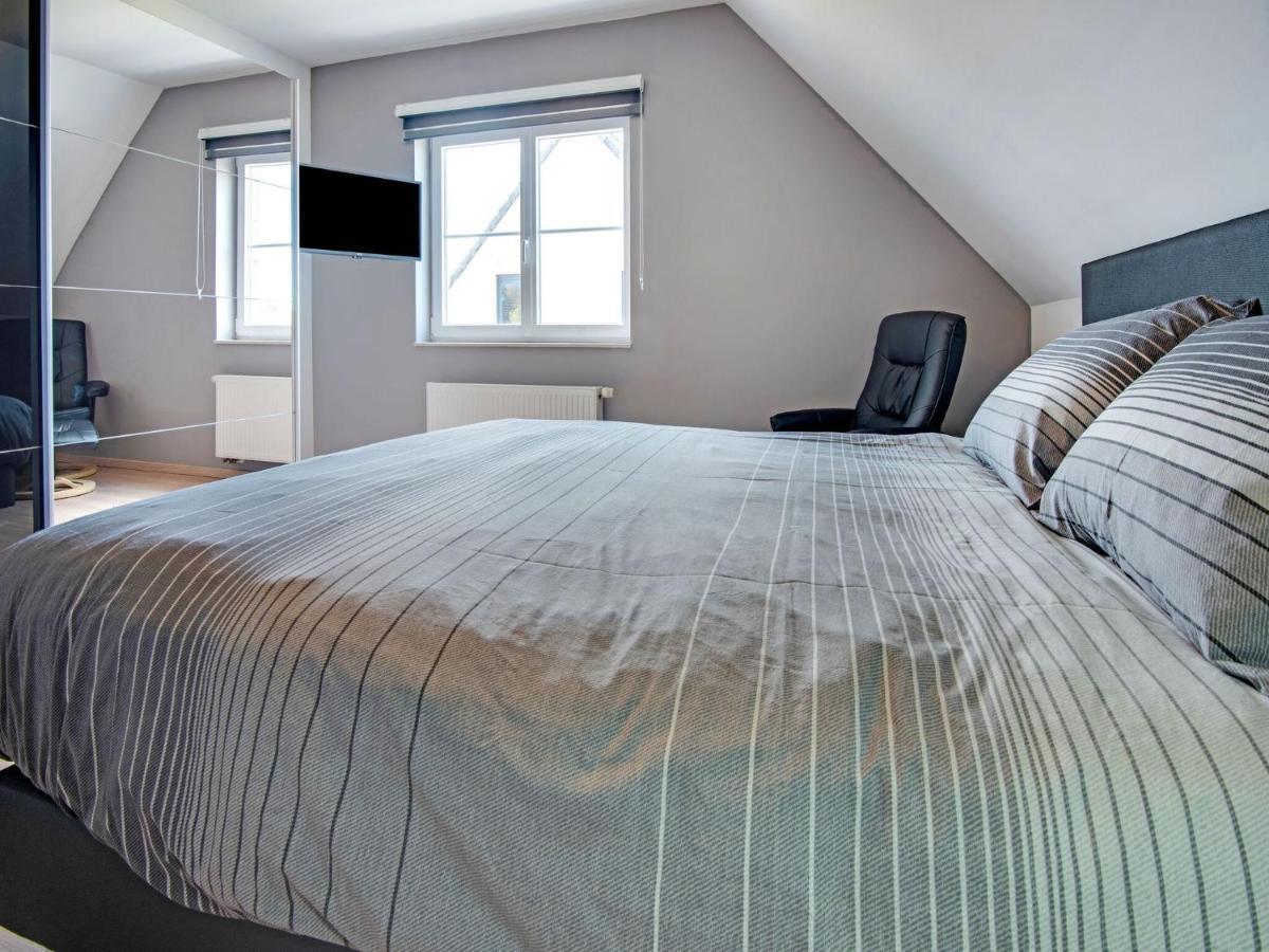 Modern Holiday Home In De Haan With Garden Екстер'єр фото