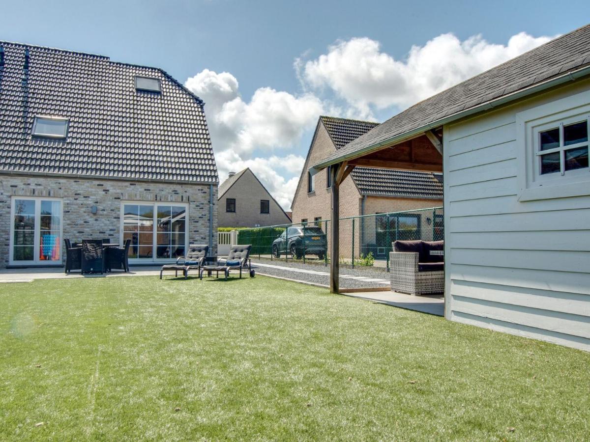 Modern Holiday Home In De Haan With Garden Екстер'єр фото